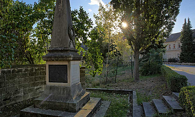 Foto vom Denkmal in Zehista