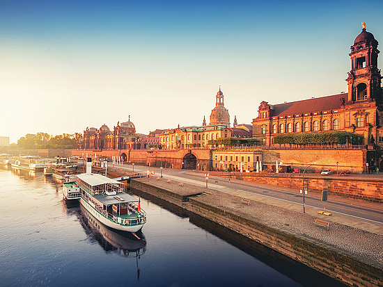 Das Brühlsche Terrassenufer