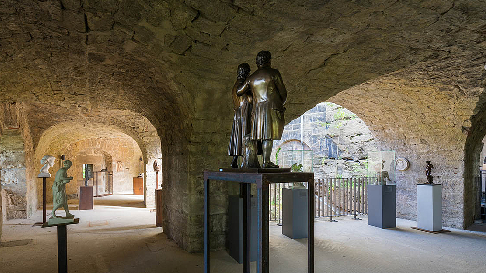 Einblick in die Ausstellung Skulpturensommer 2020-2021