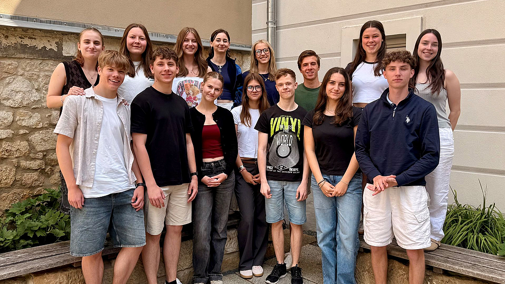 Schüler der Herder-Gymnasiums Schüler, die die englische Tonspur erarbeitet und aufgenommen haben