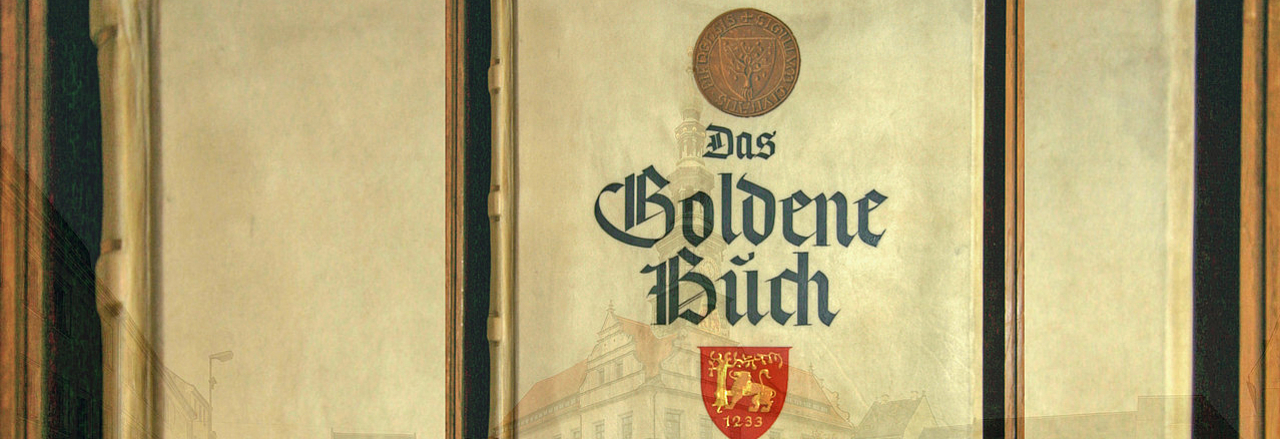 Titelseite vom Goldenen Buch von Pirna