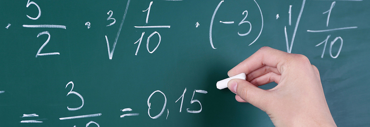 Kreidetafel als Sinnbild für Gymnasien