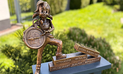 Bronze-Pine von Jakschik Versicherungsvermittlung im Detail