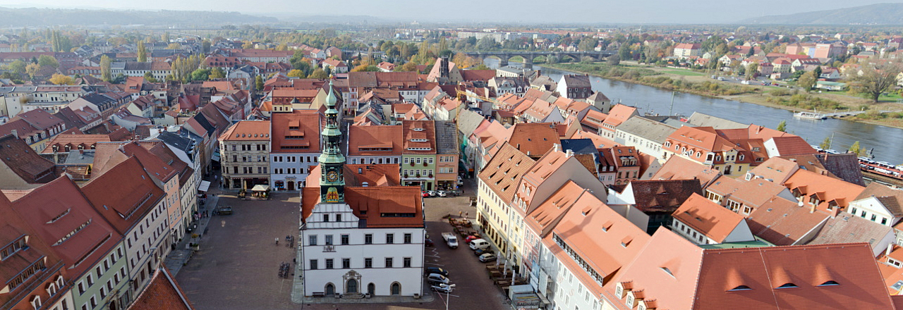 Blick über Pirna in Richtung Rathaus 