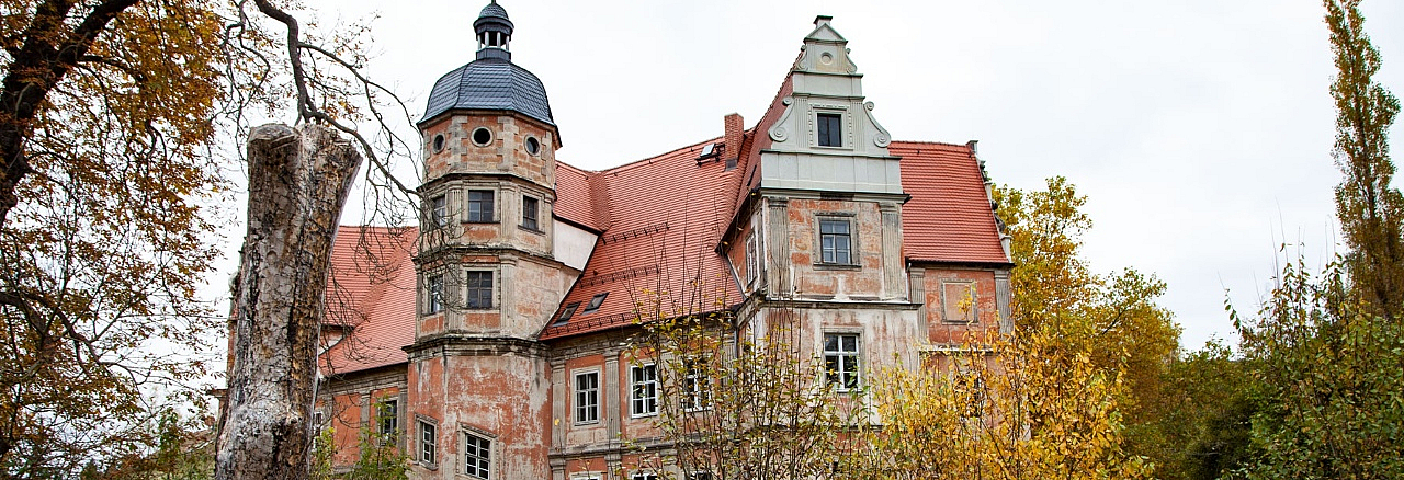 Schloss Rottwerndorf im Herbst