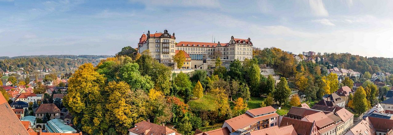 Im Schloss befindet sich heute das Landratsamt.