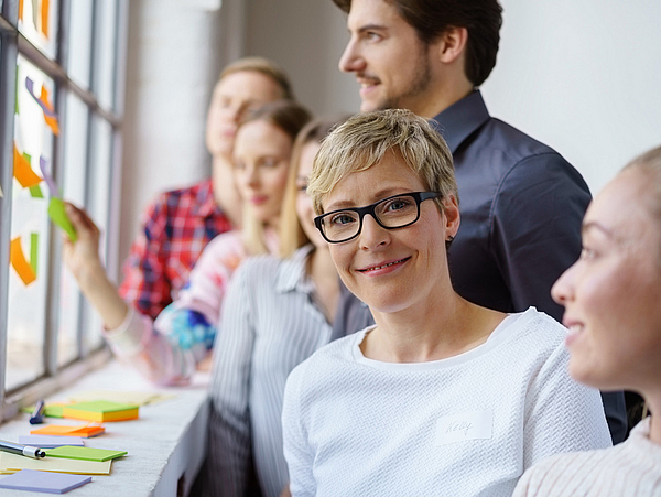 Eine Frau in einem Workshop als Sinnbild für Gleichstellung in Pirna