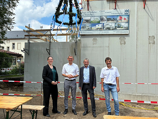 Turnhalle Neundorf Richtfest mit Bürgermeister Dressler und Oberbürgermeister Lochner