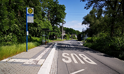 Bushaltestelle Ortsteil Neundorf Bushaltestelle Ortsteil Neundorf