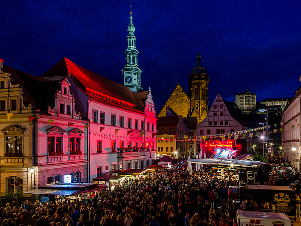 Das Pirnaer Stadtfest Das Pirnaer Stadtfest macht die Altstadt zu einer großen Party