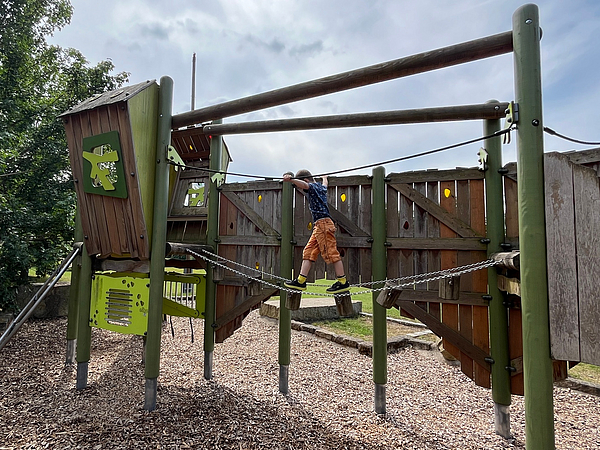 Hohe Brücken Spielplatz in Graupa