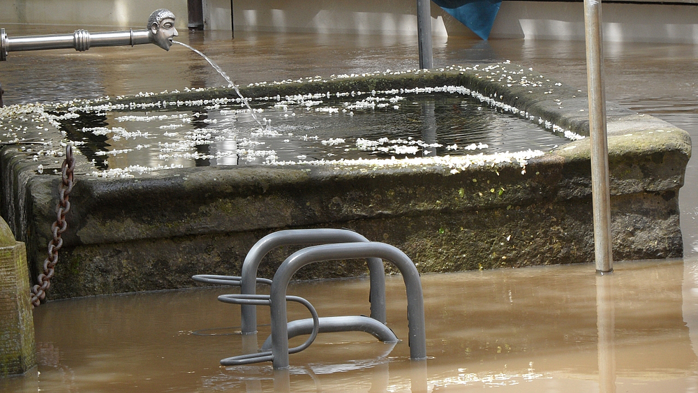 Wasserspender und Hochwasser