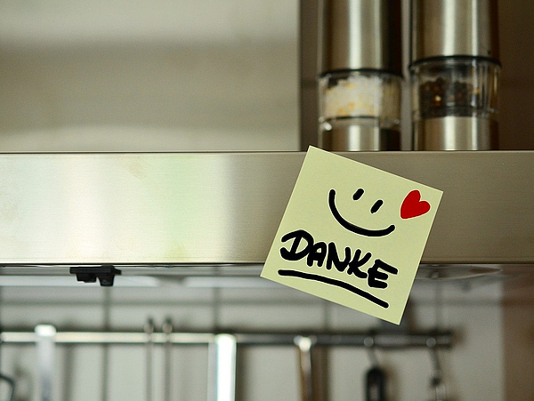 Danke Post-it-Zettel mit "Danke" und Herz
