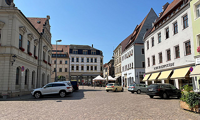 Marktplatz Pirna – Parkflächen Blickrichtung Ecke Marktgasse Marktplatz Pirna – Parkflächen Blickrichtung Ecke Marktgasse