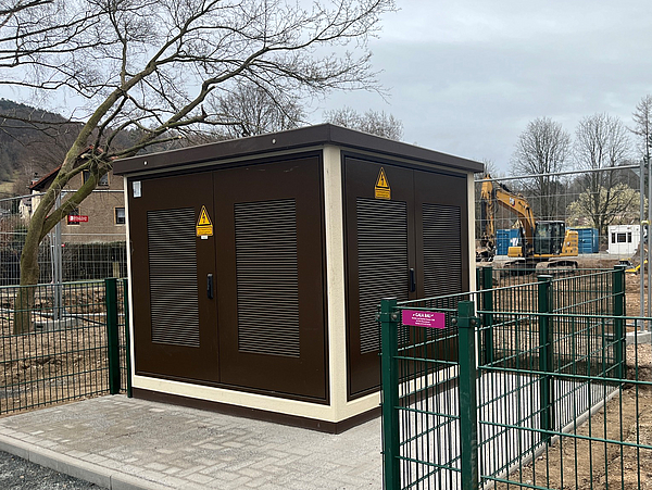 Baufortschritt Turnhalle Neundorf Trafohaus