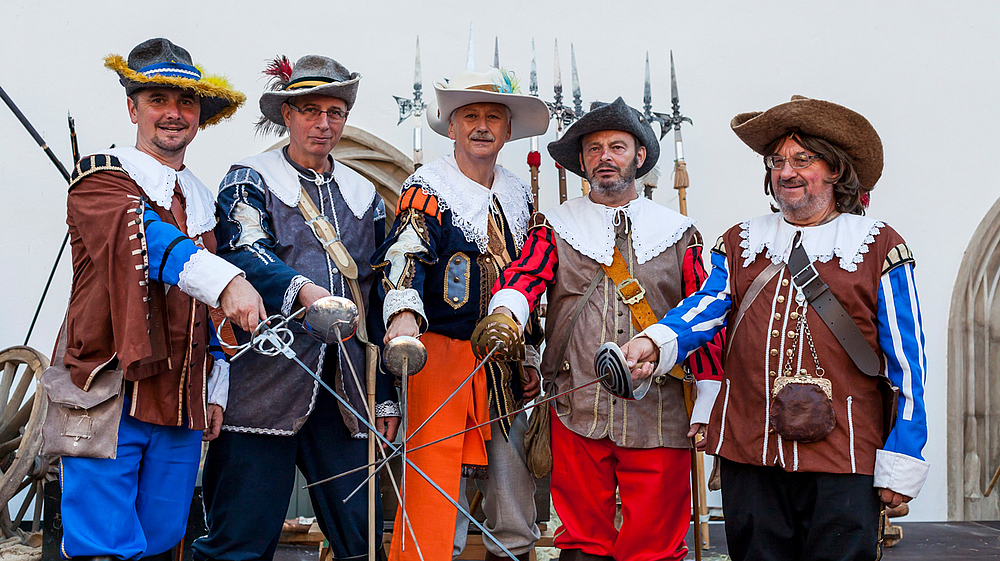 Soldaten mit Schwertern Soldaten