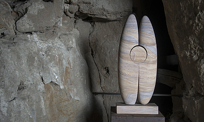 Abstrakte Sandsteinskulptur