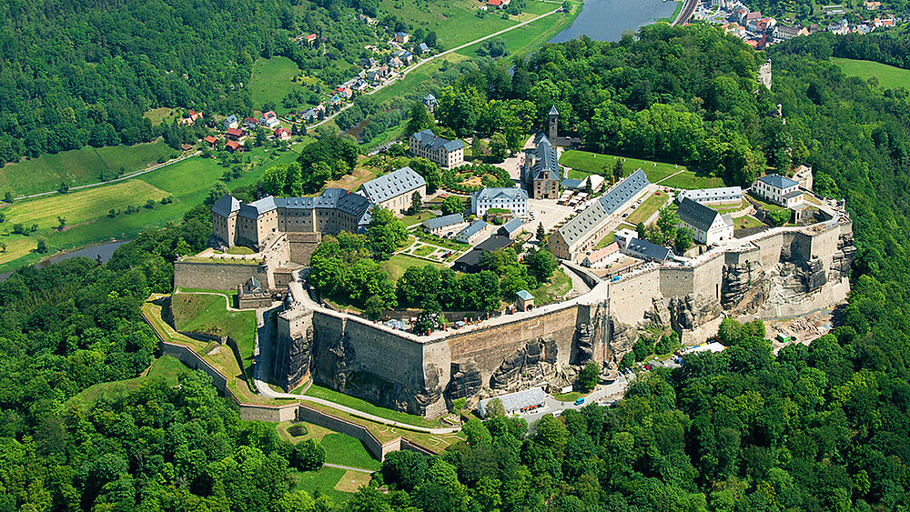 Die Festung Königstein in der sächsischen Schweiz. 